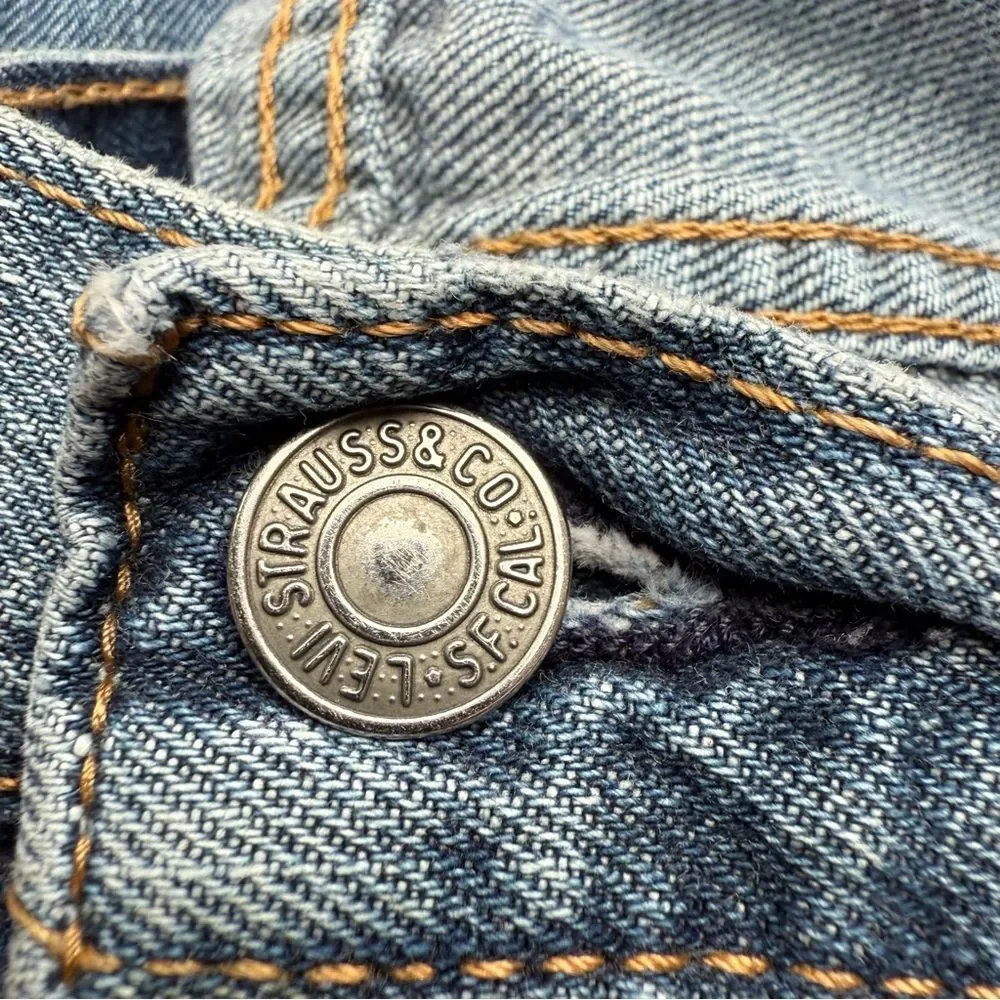 Levi Strauss Men’s 527 Distressed Destoyed Classic Jeans 36 x 32